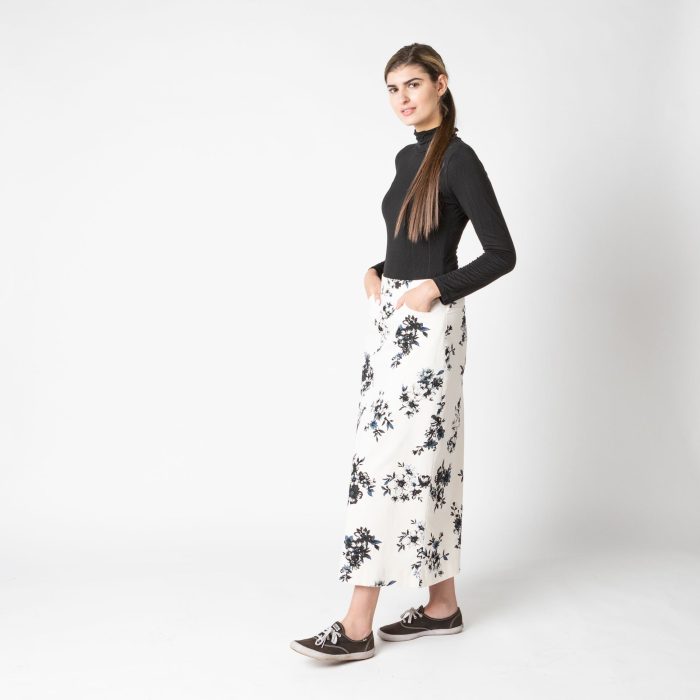 nC Classic Floral Skirt - Image 7