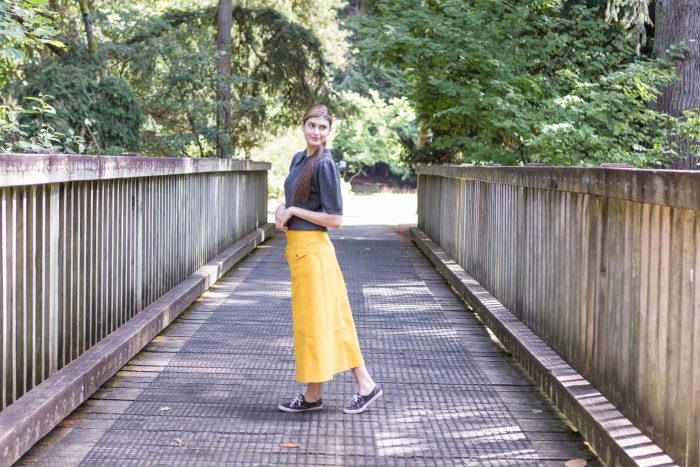 Double Pocket Yellow Skirt - Image 8
